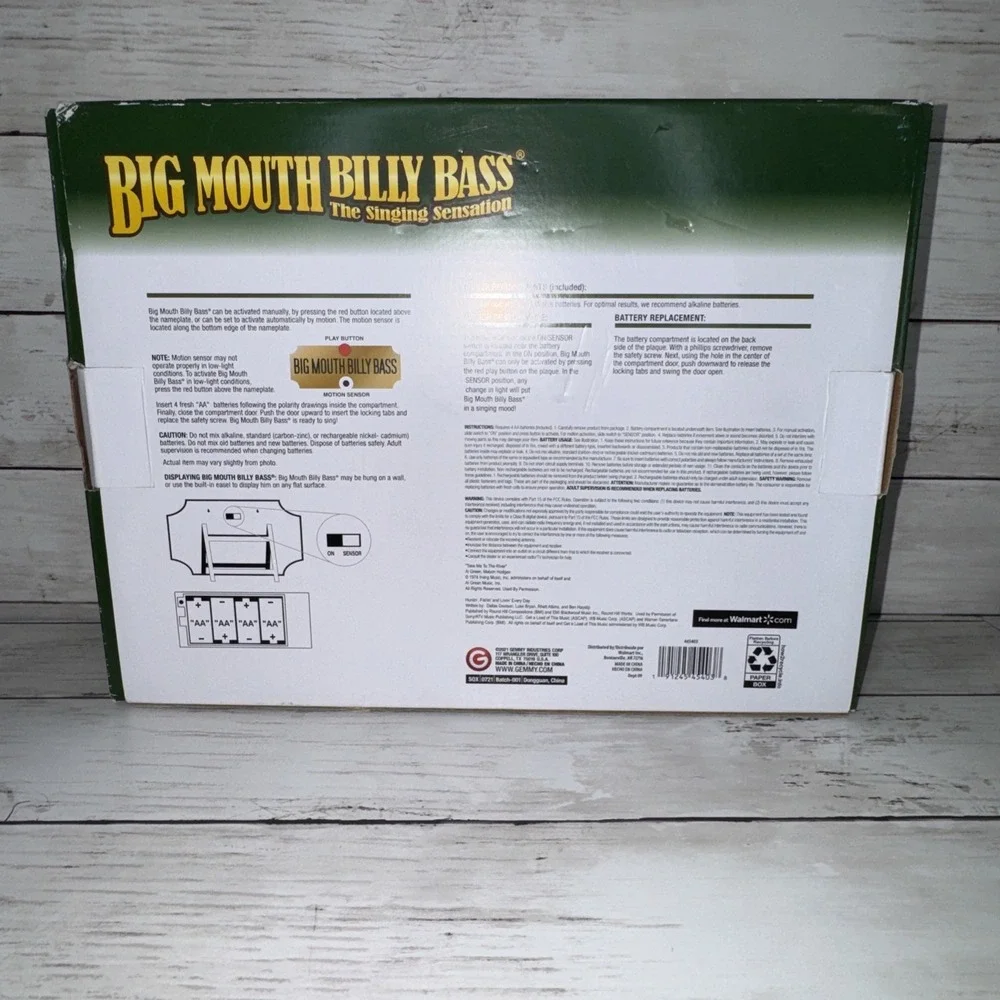Big Mouth Billy Bass The Singing Sensation Singing Fish DOES NOT WORK PROPERLY